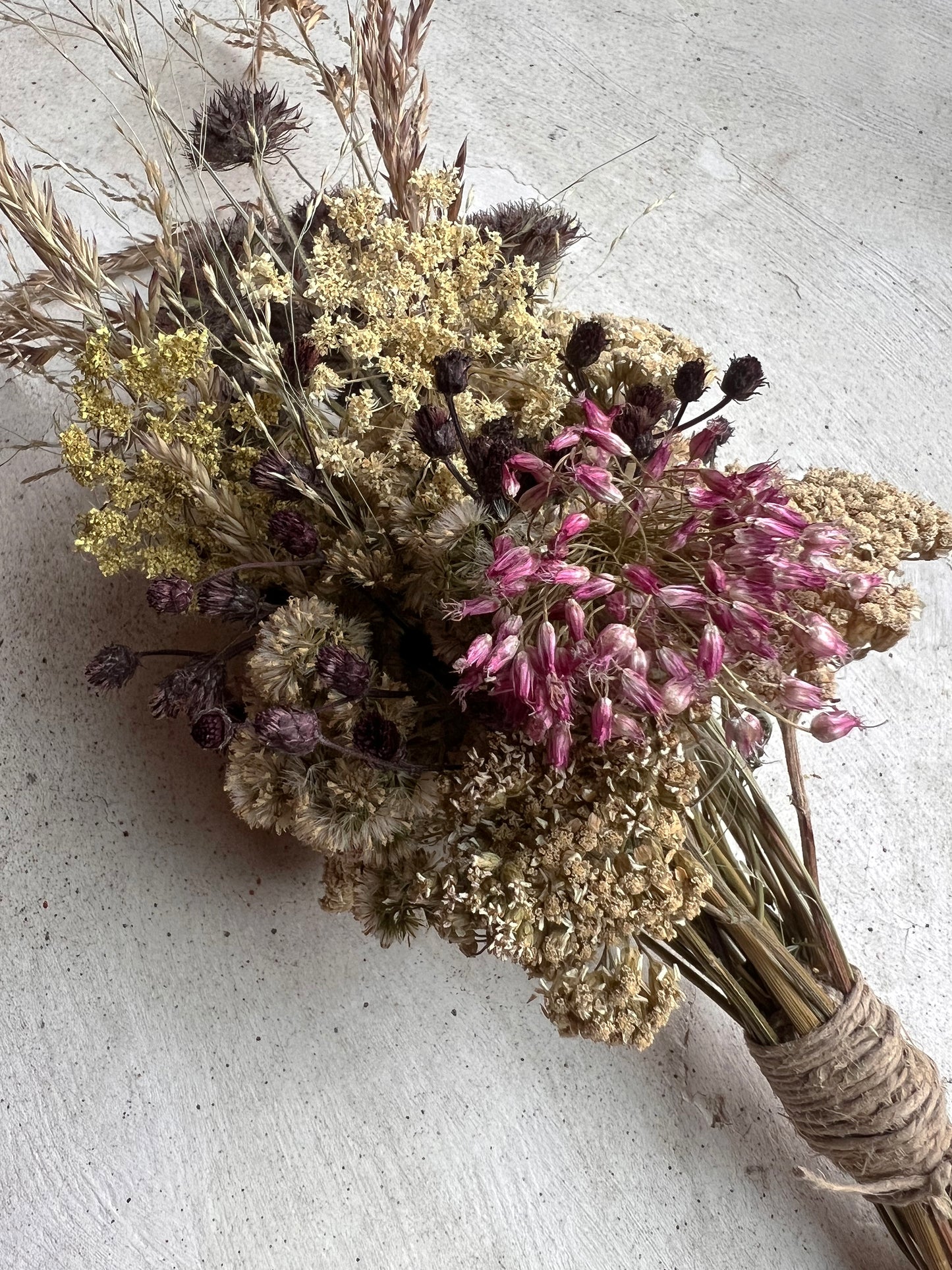 ANNABELLA Dried Botanical Mini Bouquet