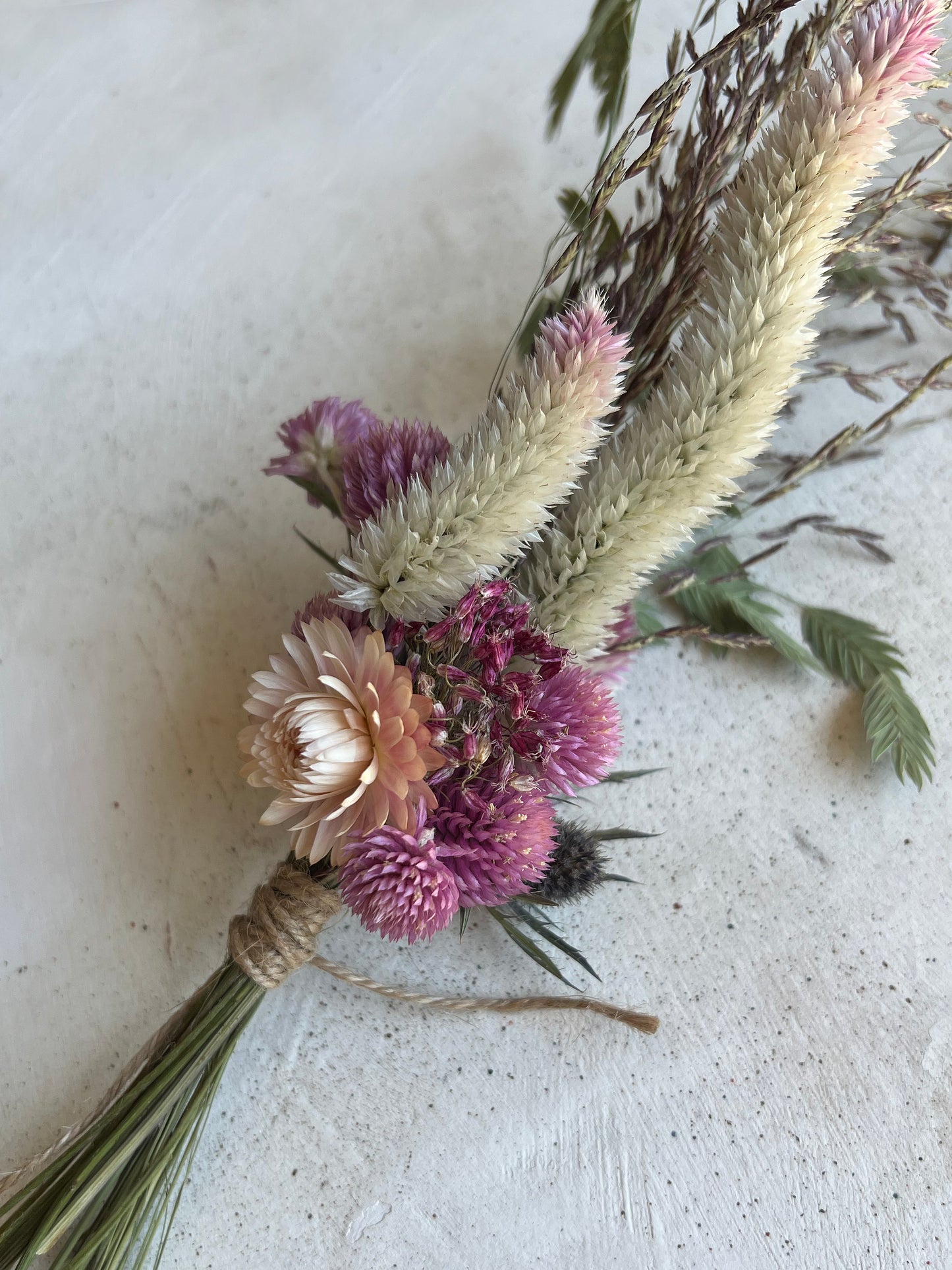 EIGHT- Mini Dried Botanical Bouquet