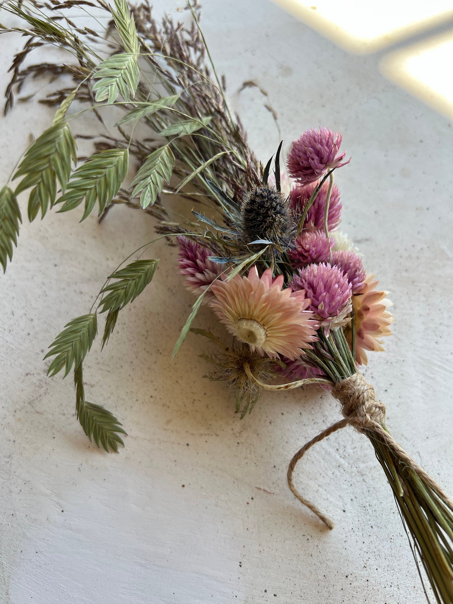 EIGHT- Mini Dried Botanical Bouquet