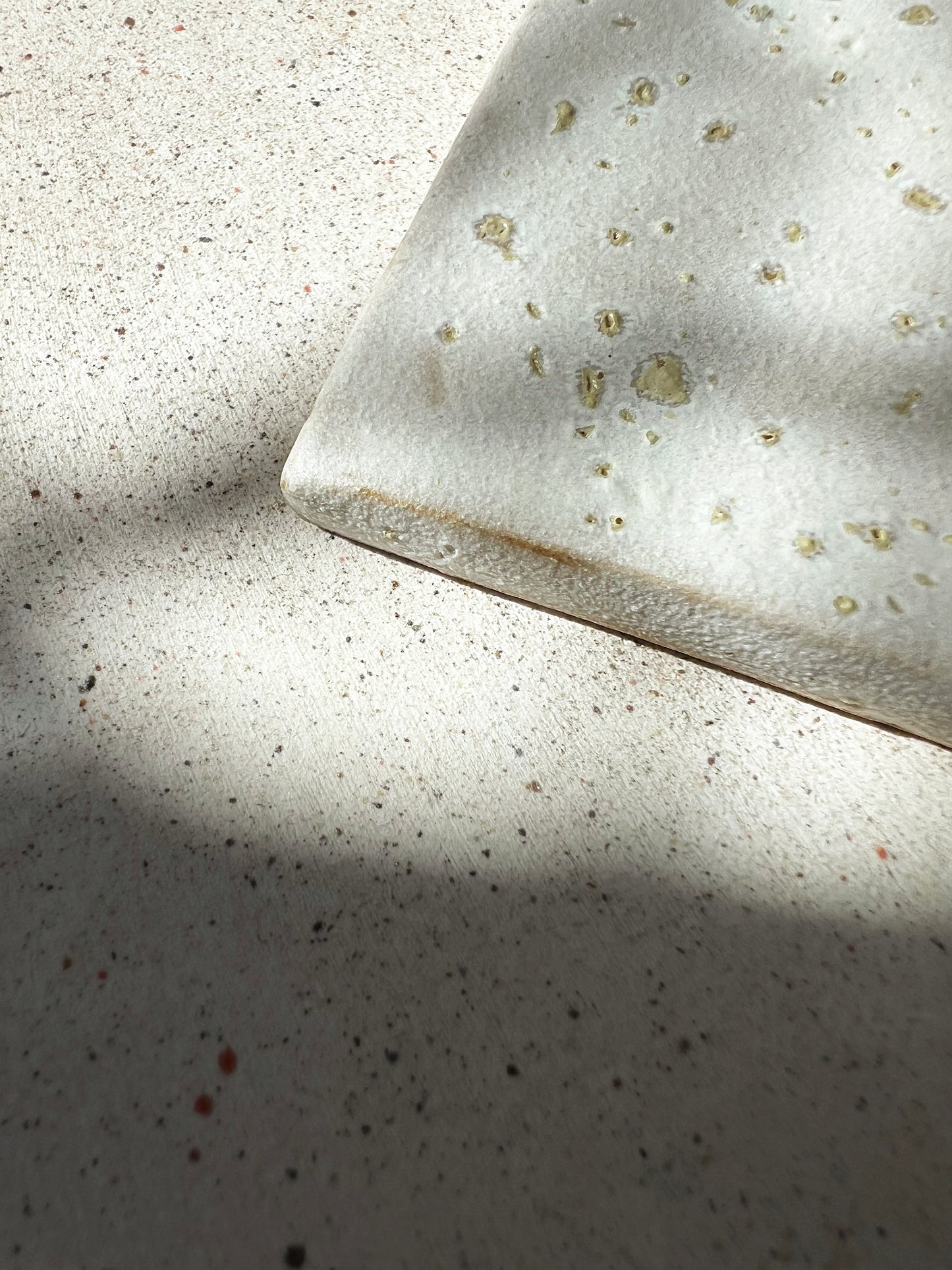 SEA SALT SMUDGE TILE
